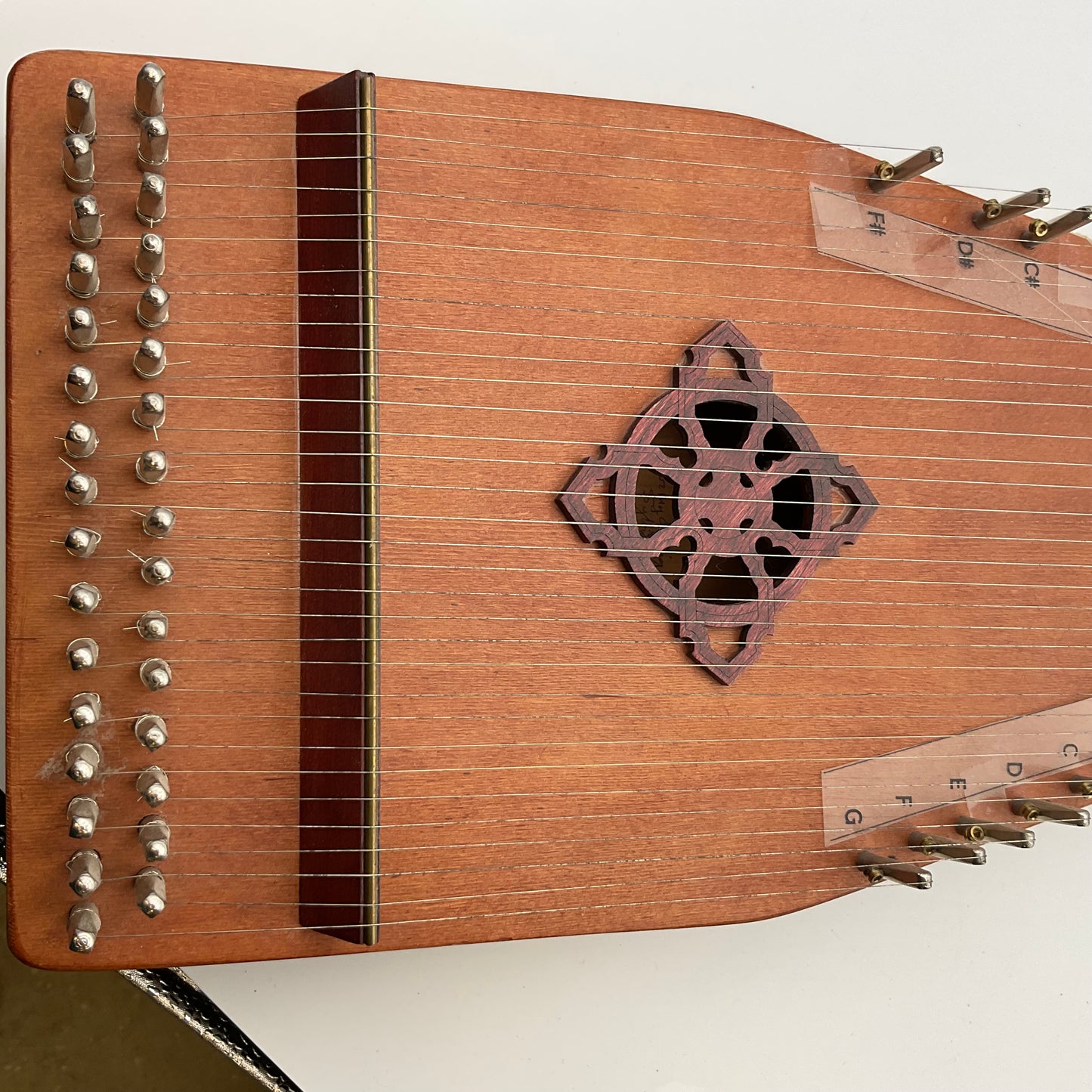 Bowed Psaltery 32 Strings with 2 Bows