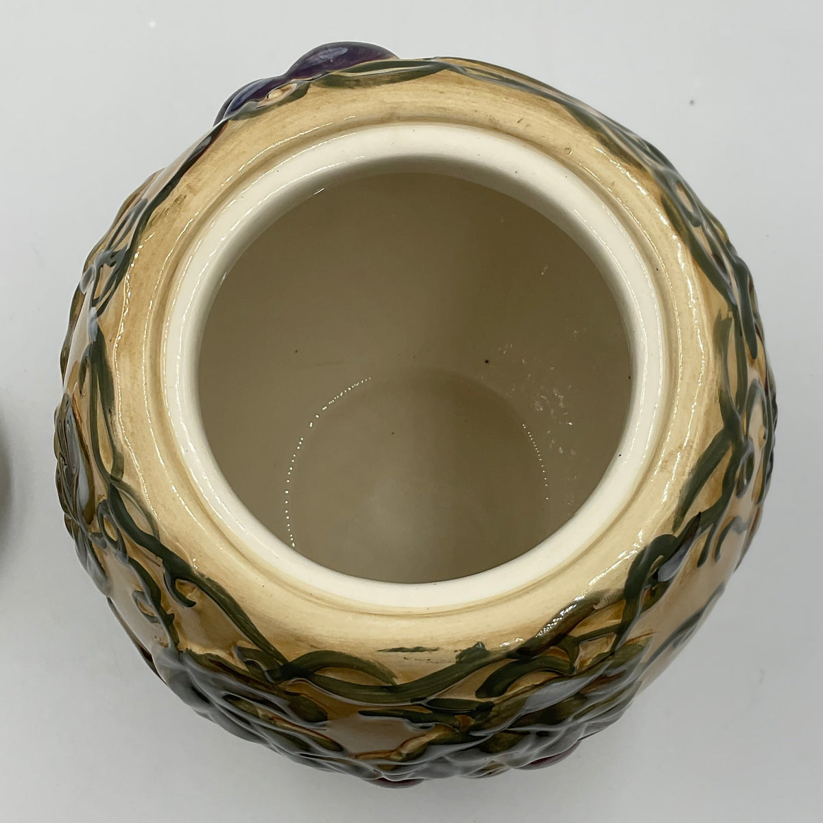 Noble Excellence Meritage Grape Vine Embossed Ceramic Cookie Jar w/ Lid