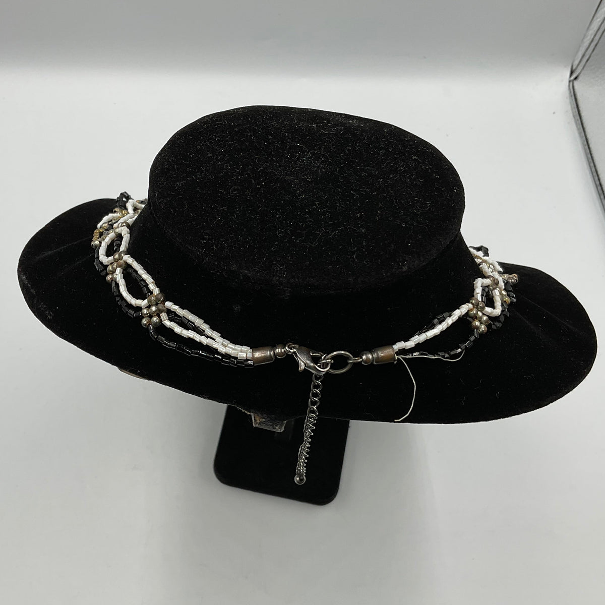 White/Gold/Black Design Chain Necklace