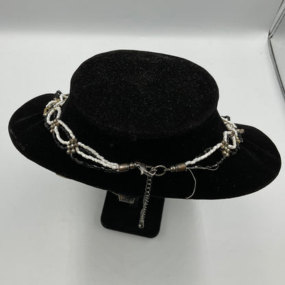 White/Gold/Black Design Chain Necklace