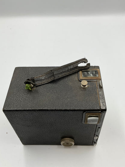Eastman Kodak Vintage Brownie Target Six-16 Model Camera untested