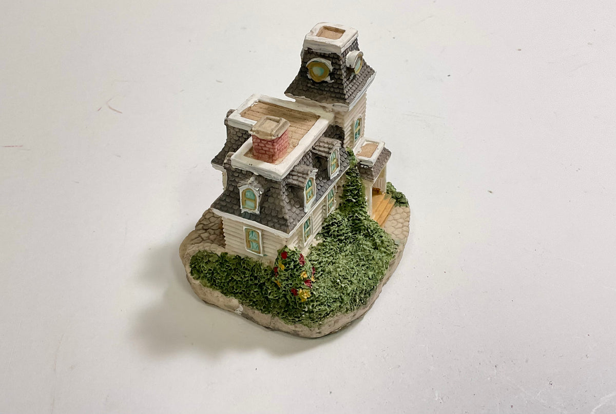 The Dubois Mansion Liberty Falls Americana Collection