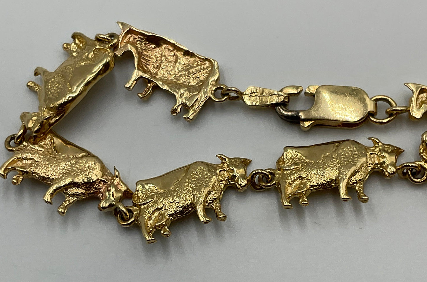 14K Gold Bull Charm Bracelet Jewelry 13.5g Grams