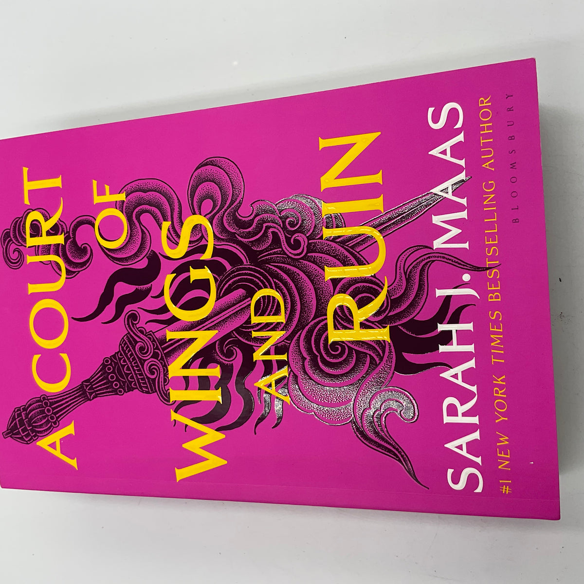Sarah J.Maas A Court of Wings and Ruin Paperback Book