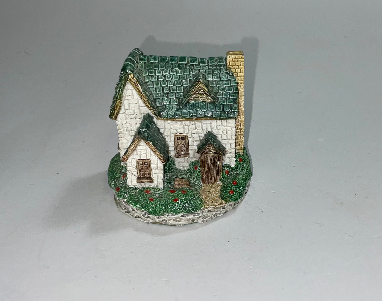 1987 Cornwall Cottage Hampshire Manor Cottage Figurine