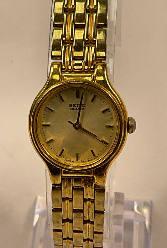 Seiko Gold Tone Round Case Vintage Quartz Stainless Steel Women's Watch New Battery