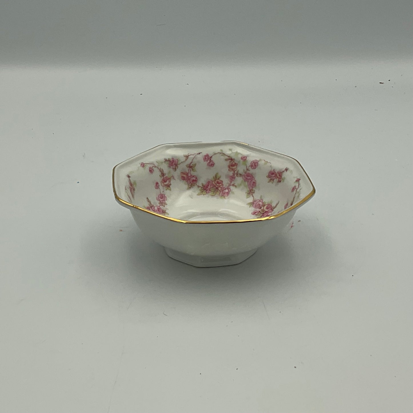 EL Schumann Arzberg Germany Bridal Rose Sugar bowl