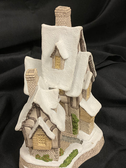 Fred's Home Vintage 1991 David Winter Cottages Handmade Hand-Painted