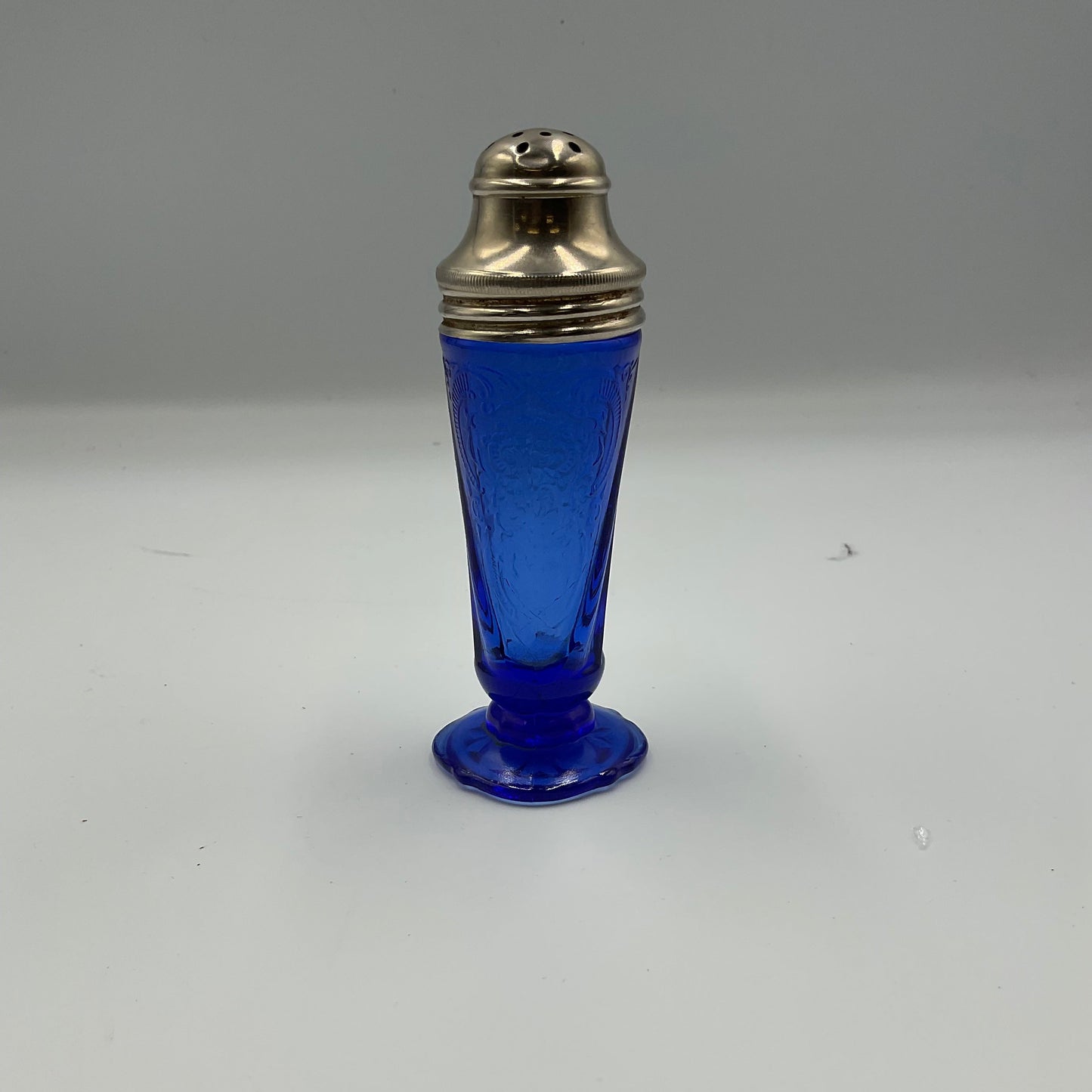 Cobalt Blue Royal Lace Shaker