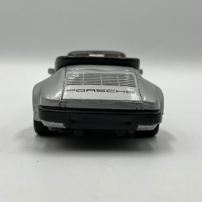 1966 1:36 Ferrari 330 GTS Spyder Die-Cast Scale Model Replica Car