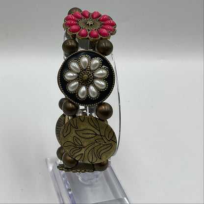 BOHO Style Stretch Bracelet With Flowers
