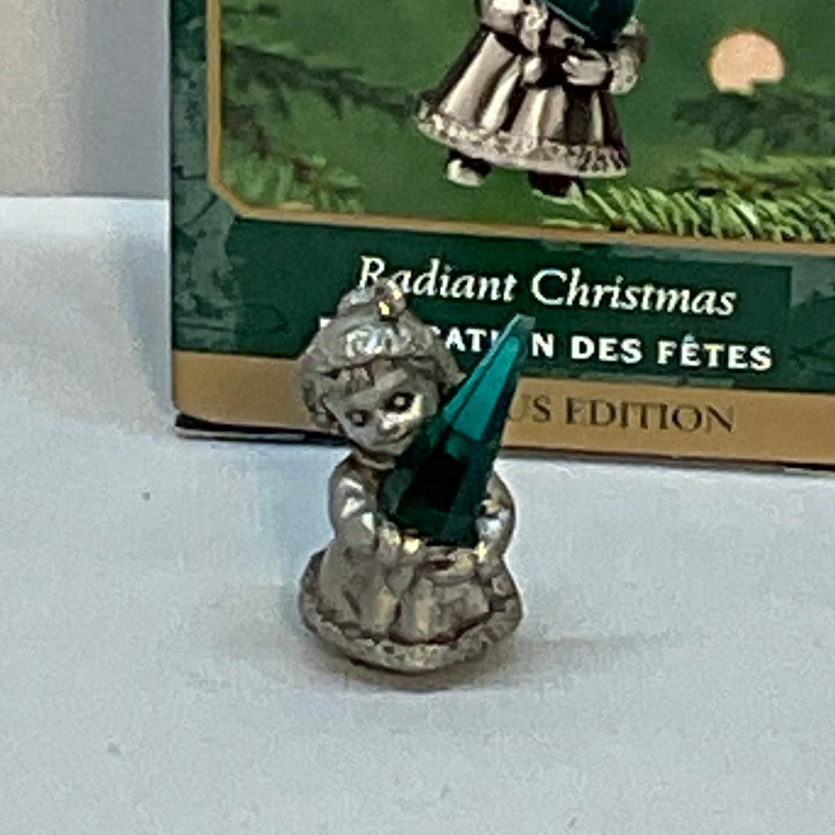 Hallmark Radiant Christmas Crystal & Pewter 2001 Miniature Keepsake Ornament