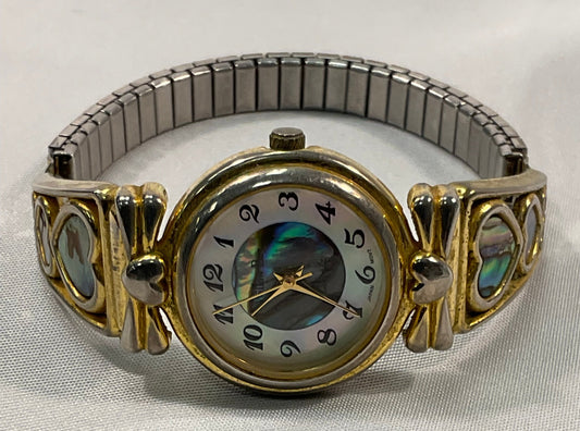 Willow Bay Iridescent Heart Themed Goldtone Women's Watch Working New Battery