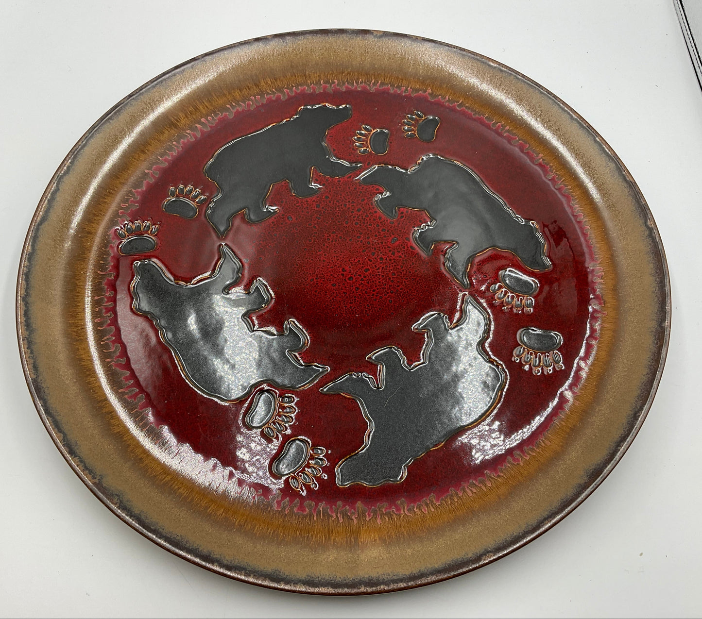 Rustic Bear Round Ceramic Serving Platter Red Brown Lodge Cabin Decor