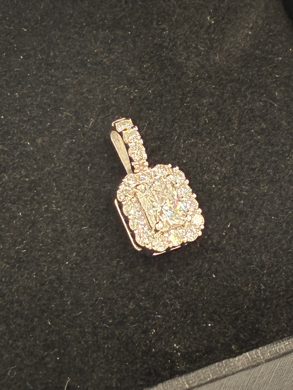 14K Gold 2/3 Carat Diamonds 0.40 CT Center Radiant Emerald Cut Pendant RSJ