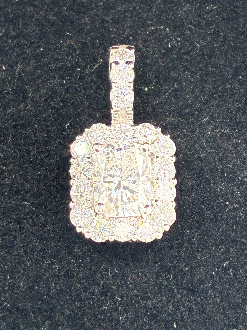 14K Gold 2/3 Carat Diamonds 0.40 CT Center Radiant Emerald Cut Pendant RSJ