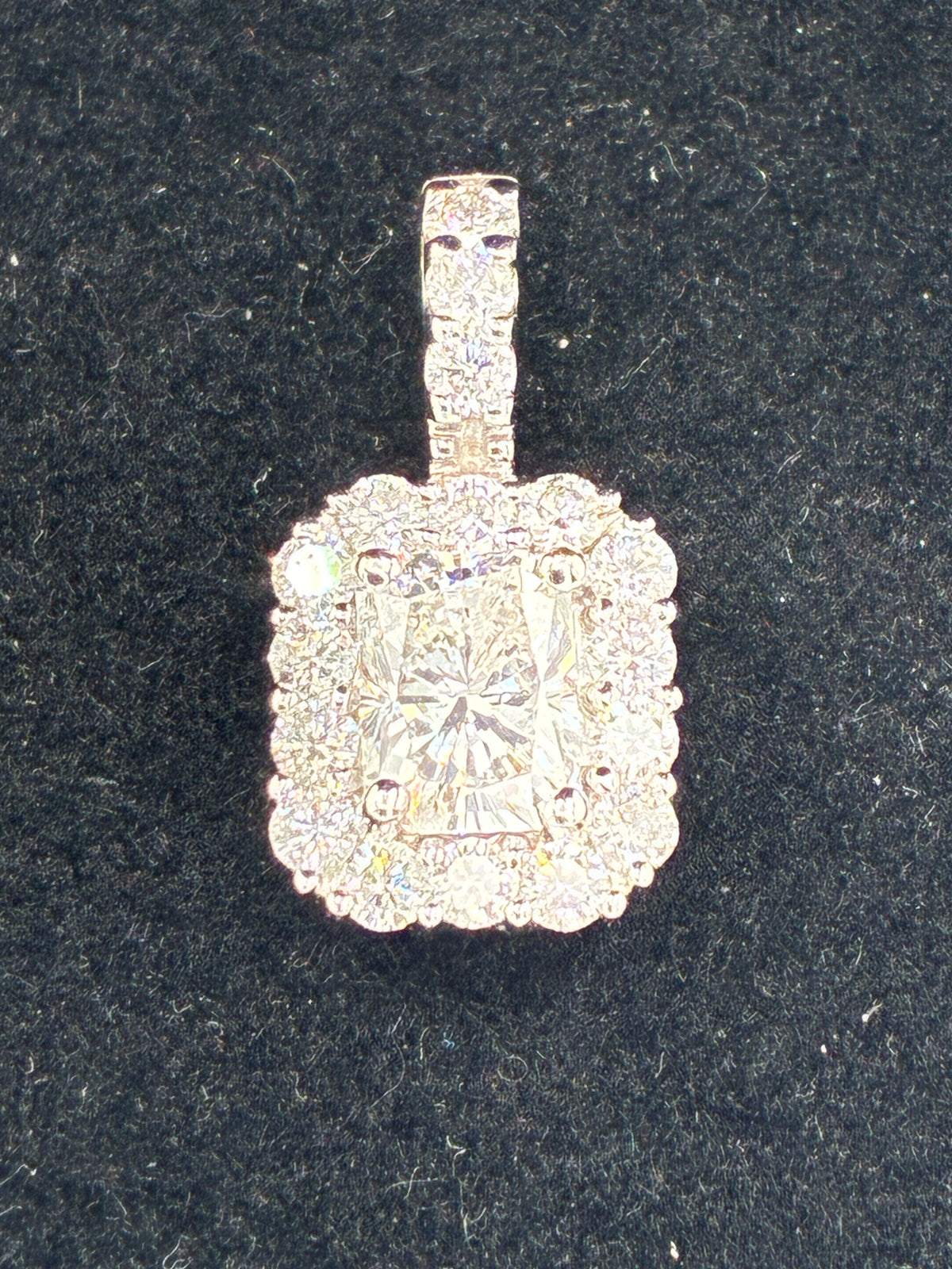 14K Gold 2/3 Carat Diamonds 0.40 CT Center Radiant Emerald Cut Pendant RSJ