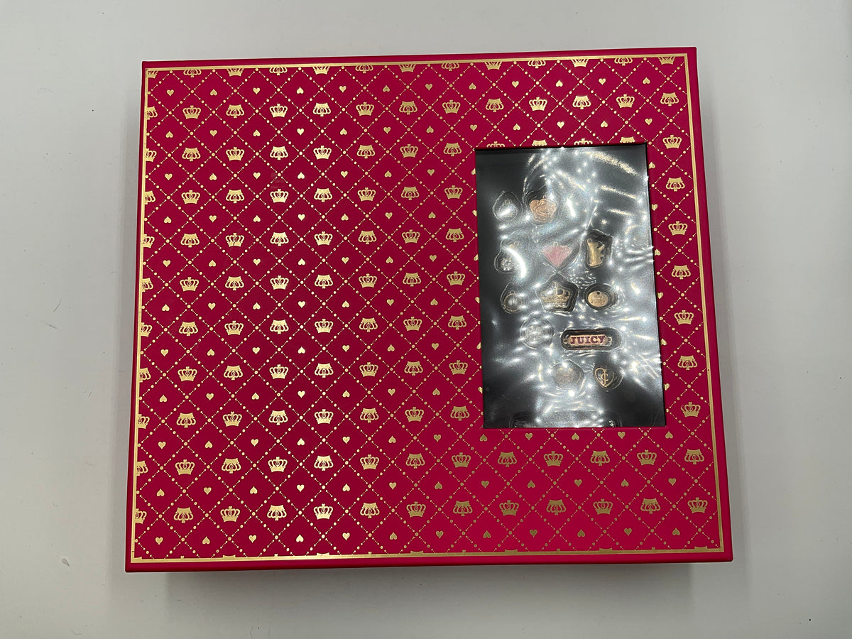 Juicy Couture Charm Bracelet Gift set w/ box