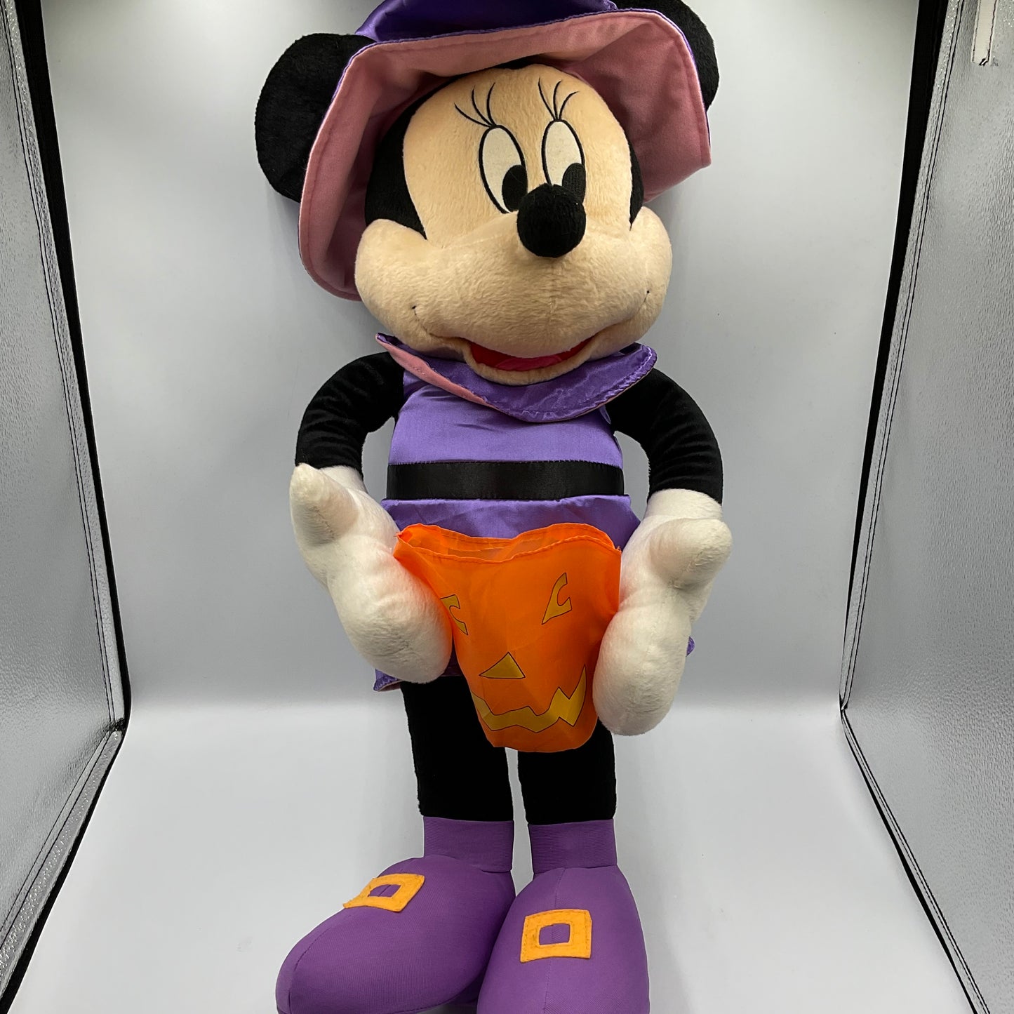 Gemmy Disney’s Halloween Minnie Mouse Plush Porch Greeter 25 inches Tall