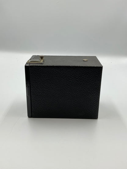 Eastman Kodak Vintage Brownie Target Six-20 Model Box Camera untested