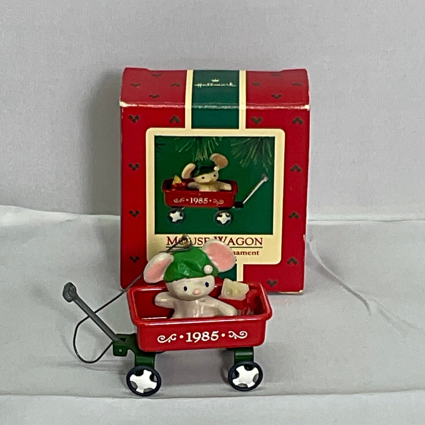 1985 Hallmark Keepsake Ornament Mouse Wagon w/Box