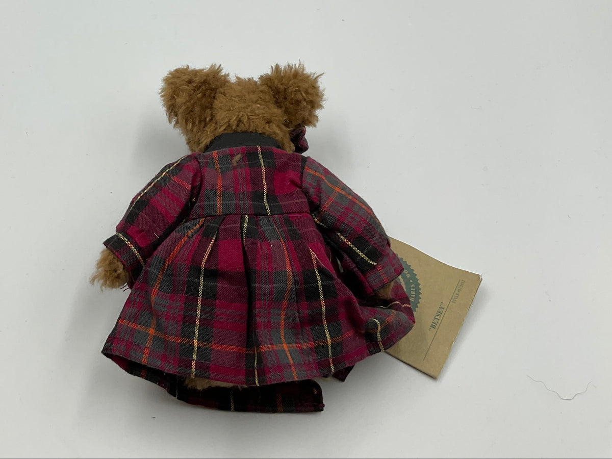 Vintage Boyds Collection Bears Betsey #913952 Plush Bear w Tags