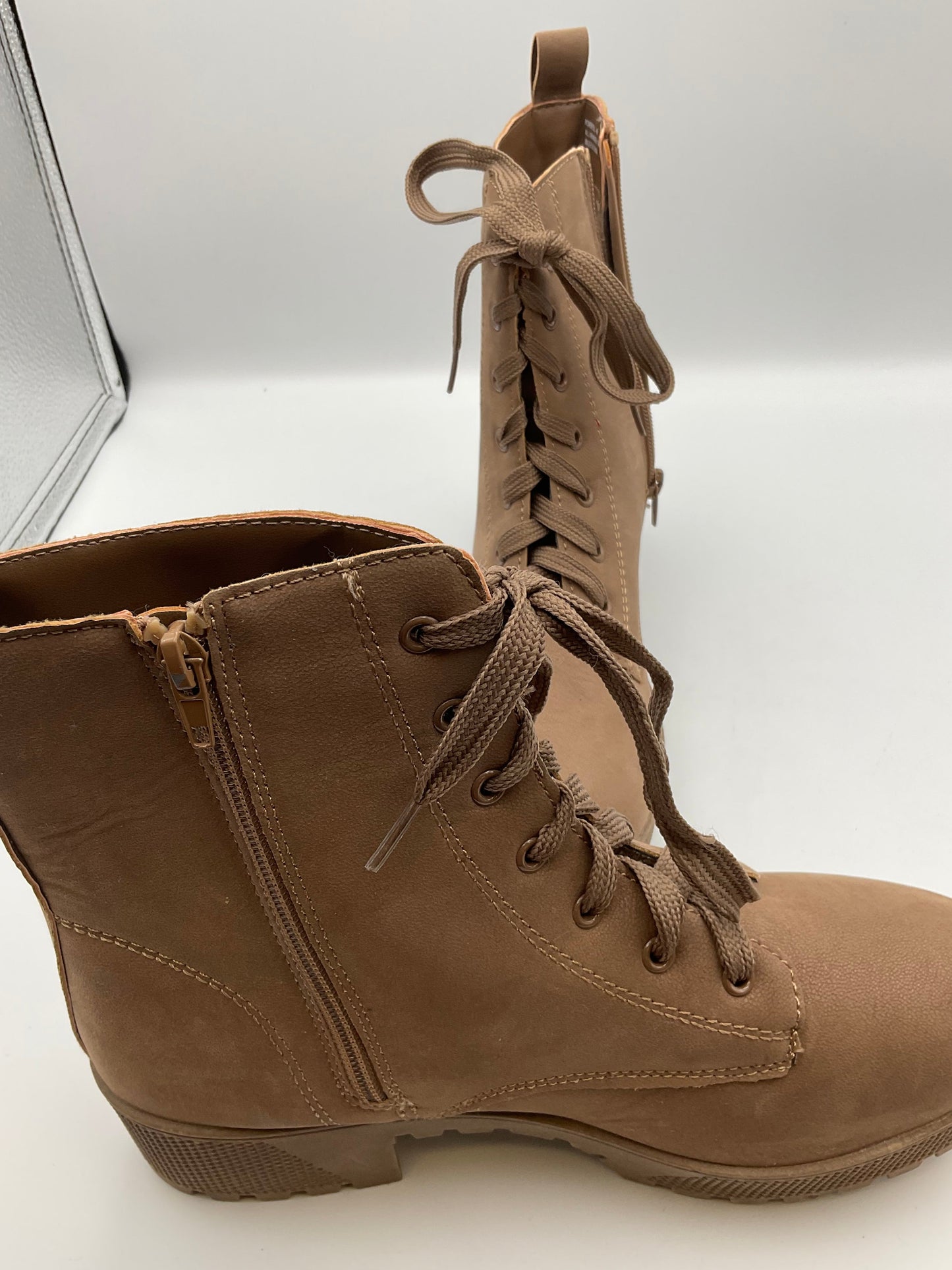 Rouge Helium Powerful Women's Shoe Size 9 Zipper Lace Up Boots Tan Brown