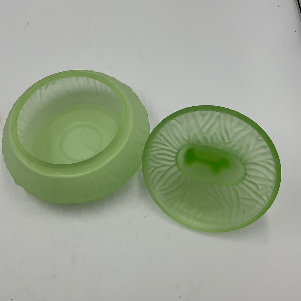 Elephant Powder Jar L.E Smith Frosted Green Uranium Glass