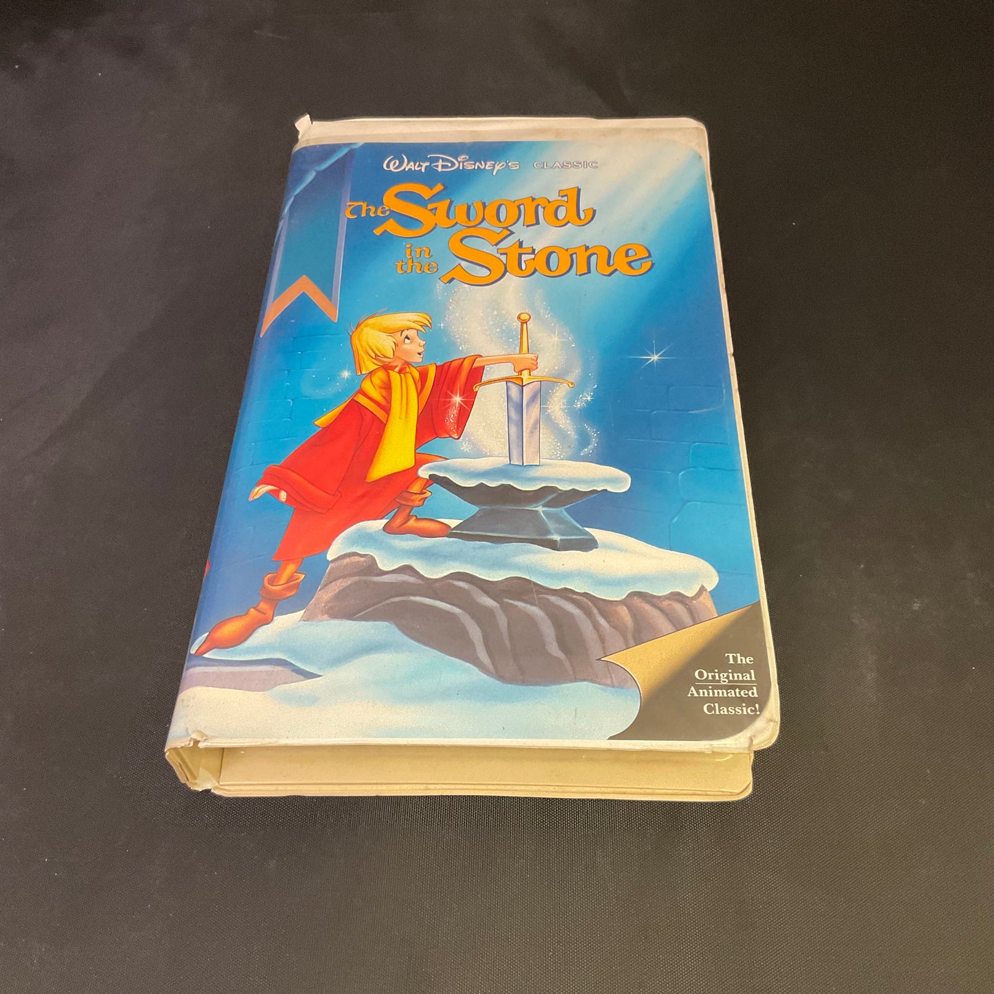 Walt Disney Black Diamond Classics The Sword in the Stone VHS Tape