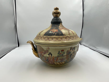 vintage Japanese Satsuma style earthenware covered tureen or casserole dish