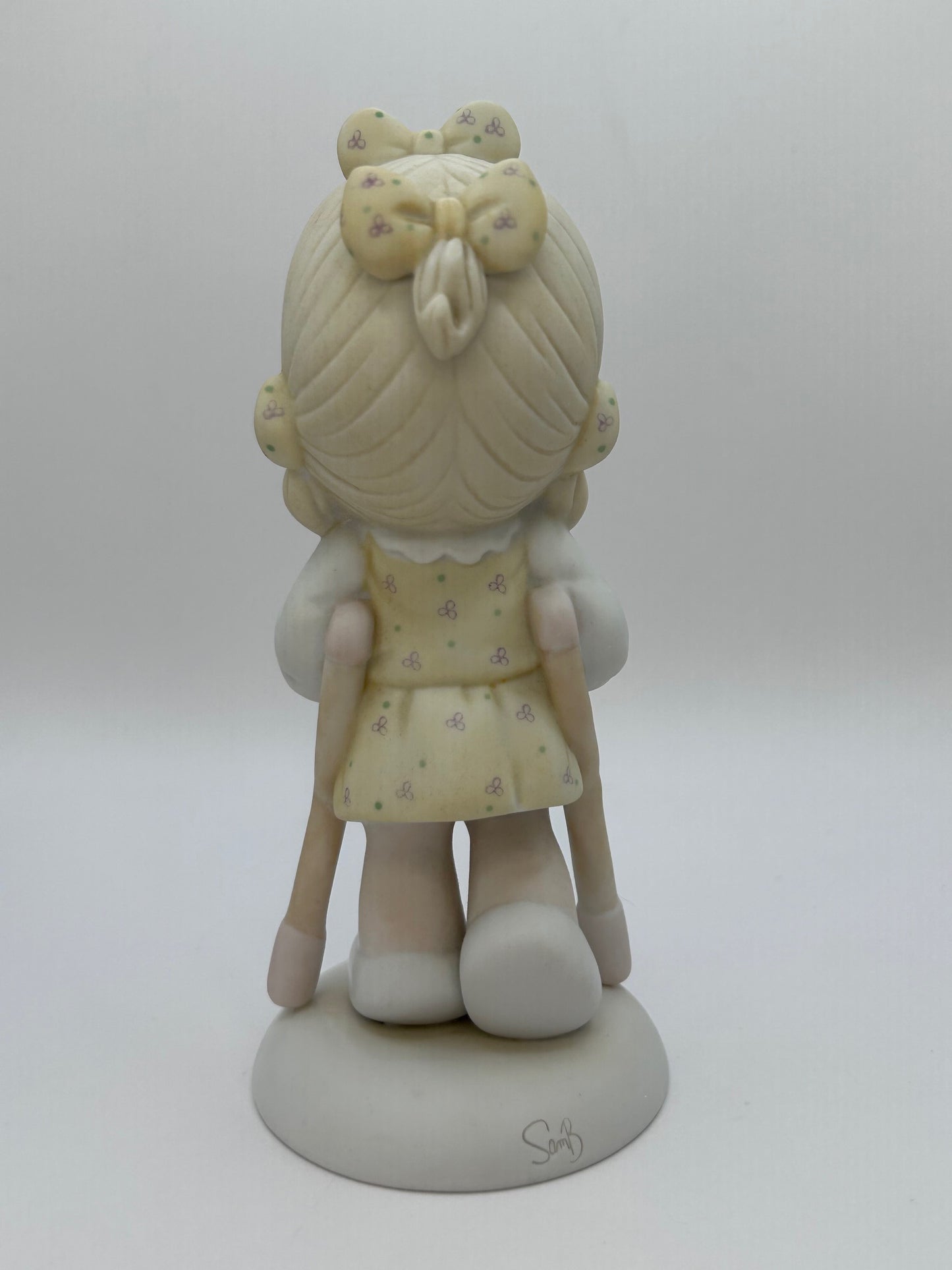 Precious Moments Vintage 1986 He Walks With Me Porcelain Figurine