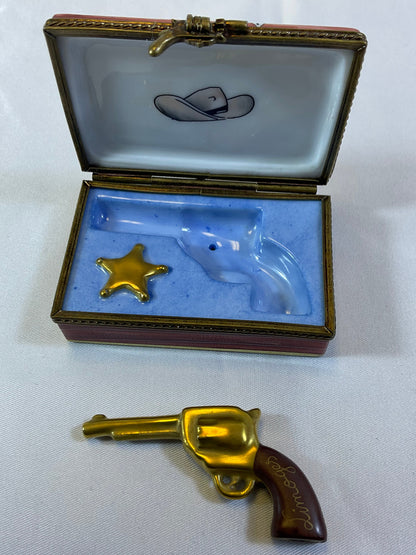 Peint Main Limoges France Marque Deposee Signed PV Hand Painted Wanted Poster Box Mini Removable Revolver