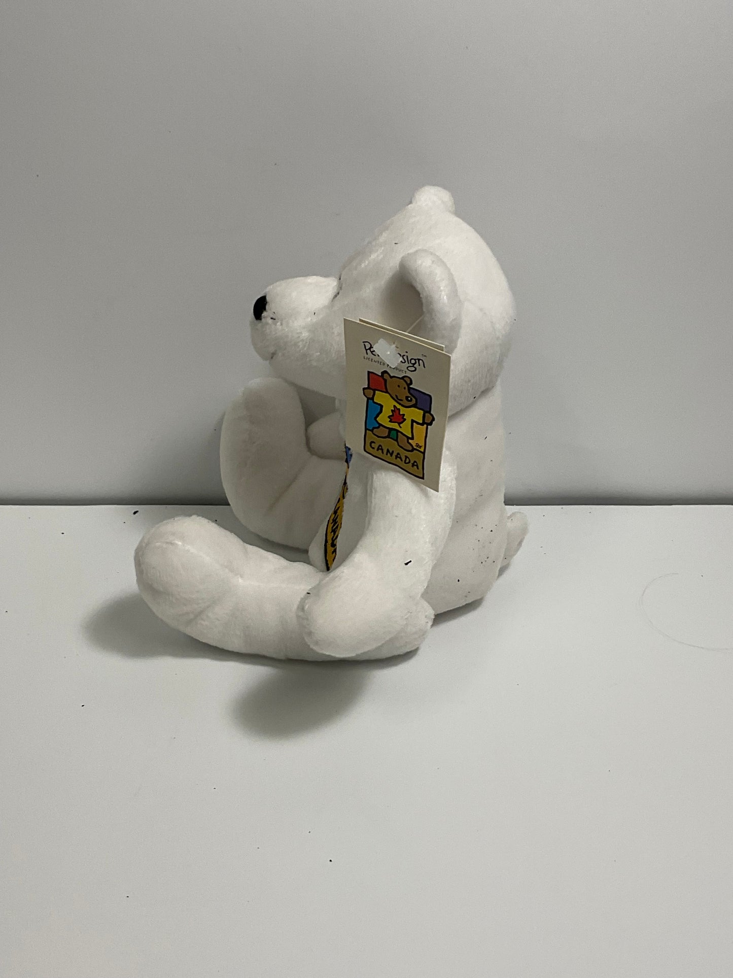 Willy Bear Vintage Canada Beanie New with Tags #99007