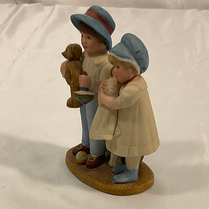 Jan Hagara "Betsy and Jimmy" Vintage 1982 Limited Edition Porcelain Figurine #834