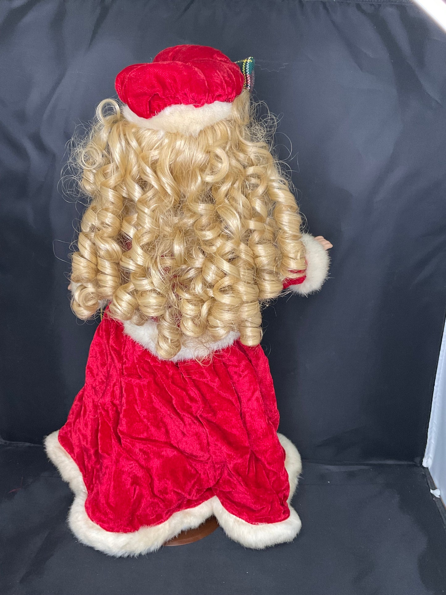 Classic Treasure -Genuine Fine Bisque Porcelain Special-Edition Christmas Doll