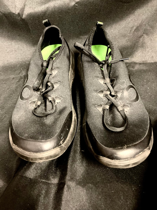 OOFOS Size 11 Women’s Black Out OOMG Sport LS Lace-Up Low Sneakers