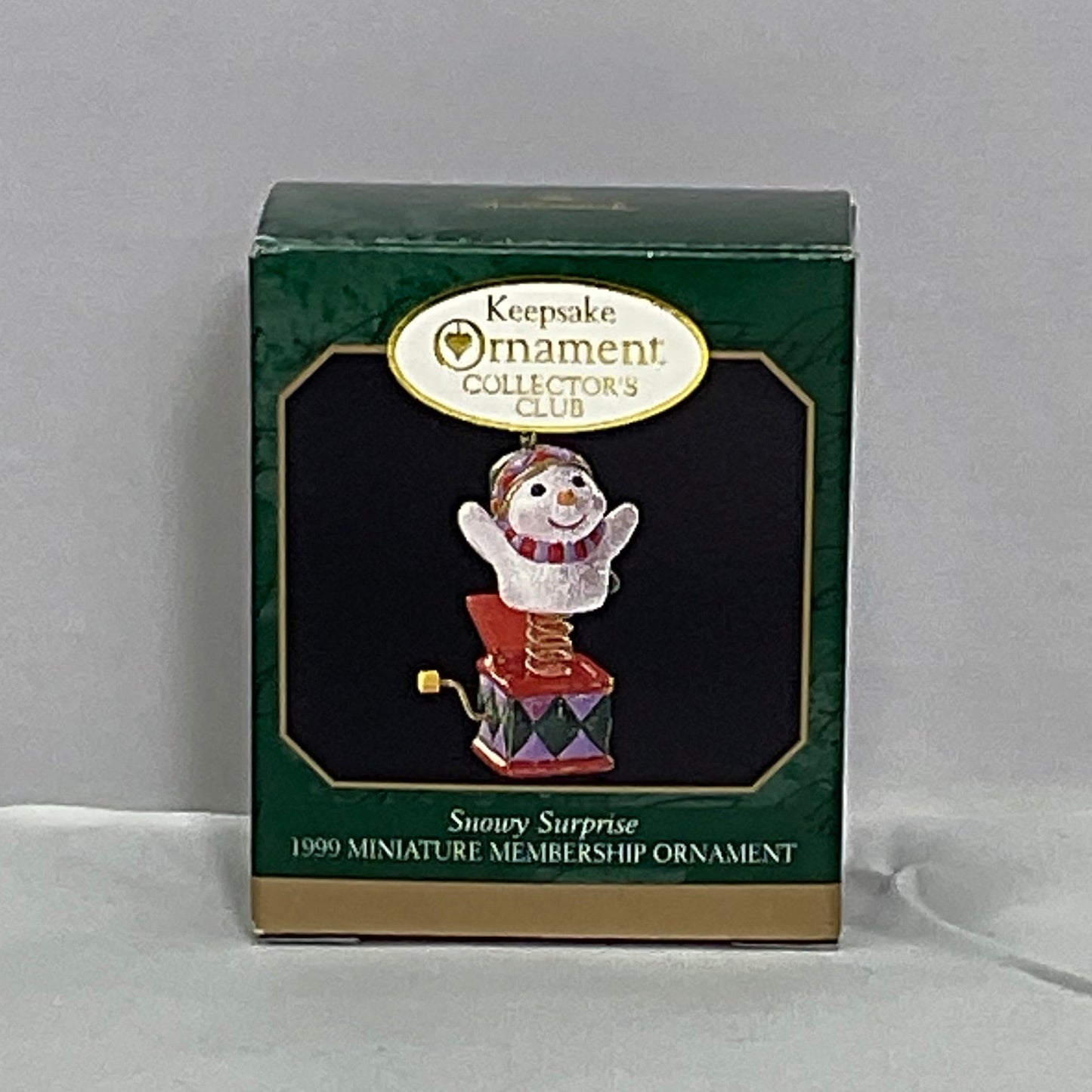 1999 Hallmark Keepsake Collectors Club Ornament "Snowy Surprise" w/Box
