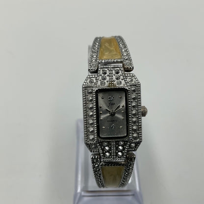 JW Brand Ladies Bracelet Watch New Battery