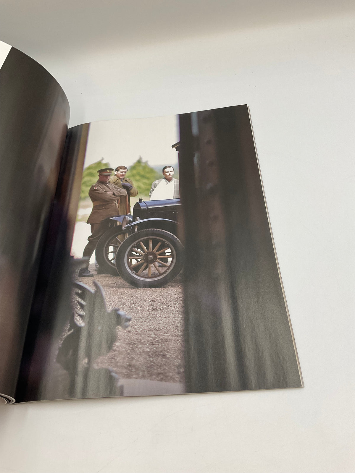 LIFE Commemorative Edition — Downton Abbey: Behind the Scenes of the Iconic TV Show