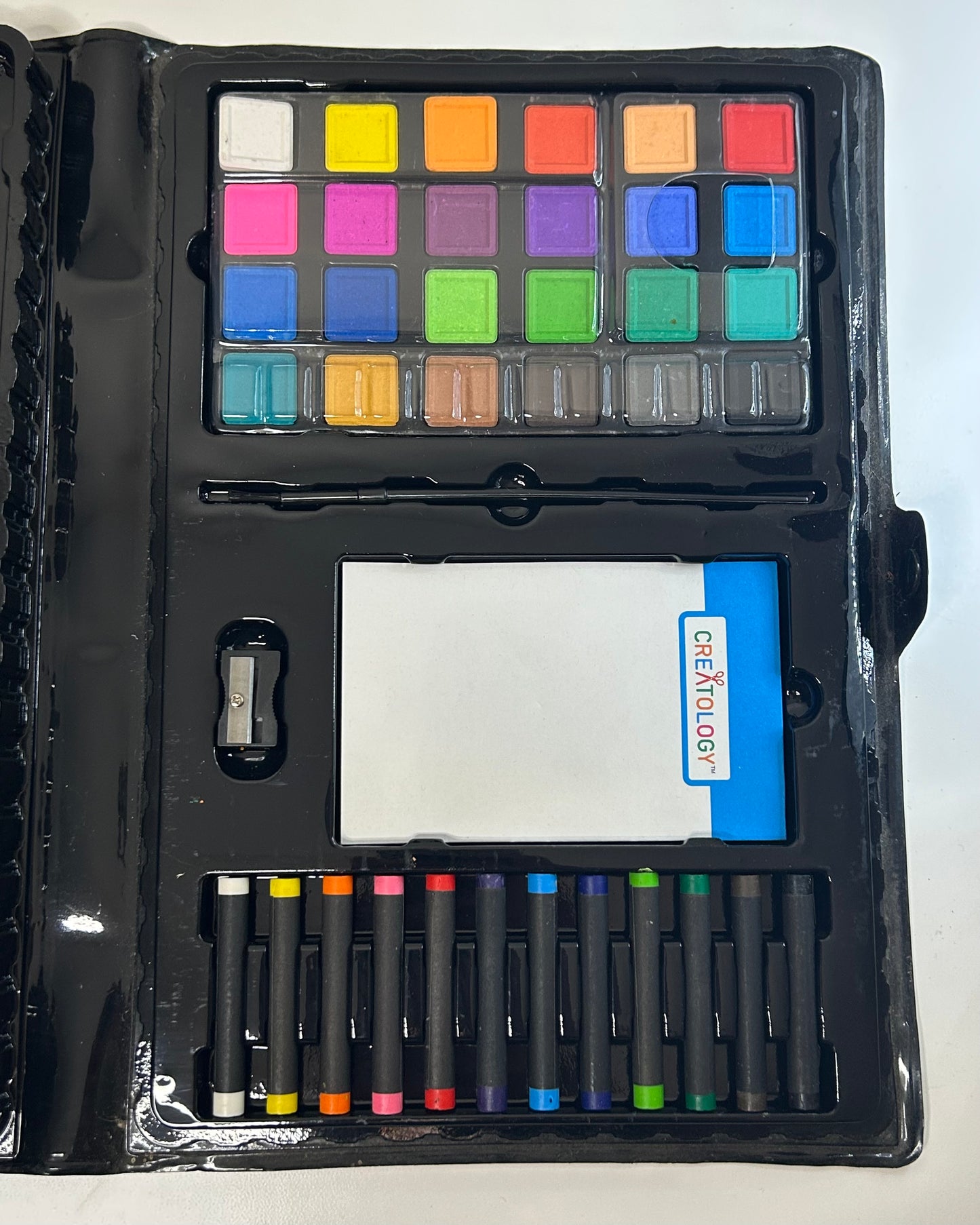 Kids 100 Piece Art Set by Creatology New in Box