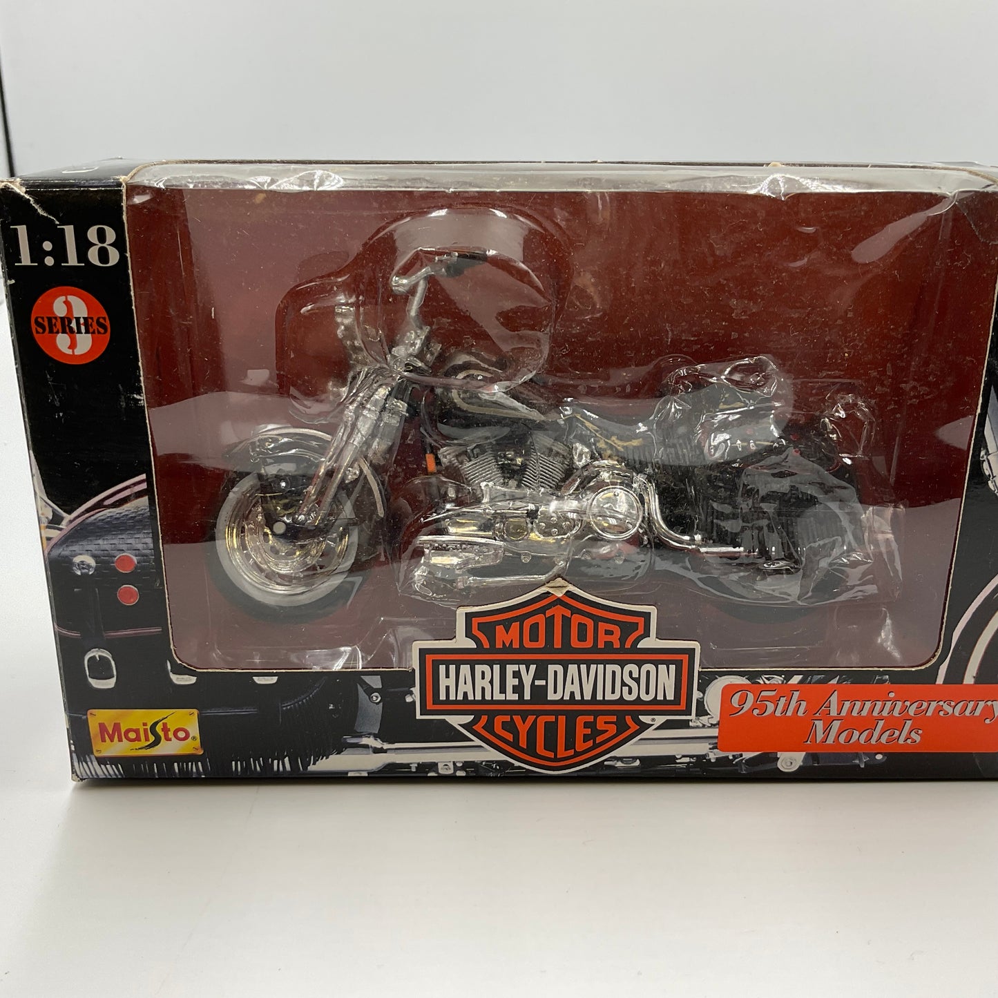 Harley Davidson 95th Anniversary Model Series 3 Die Cast Replica