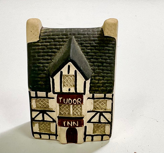 Philip Laureston Tudor Inn 700 Series