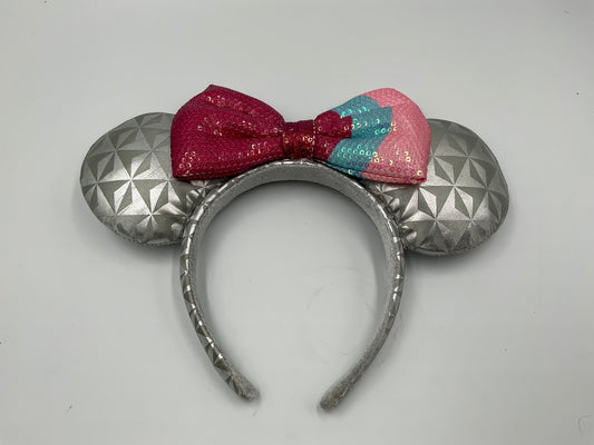 Epcot Bubblegum Wall Minnie Ears
