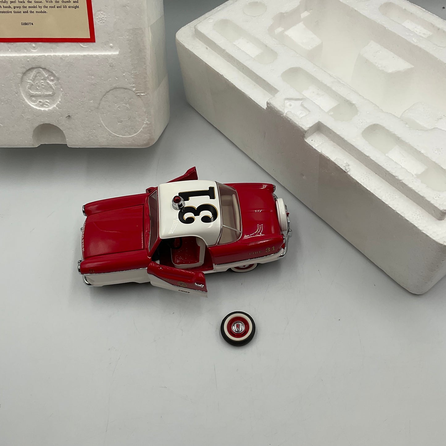 Ready JB Gearbox Toys 1956 Ford Thunderbird Die-Cast Replica See Photos