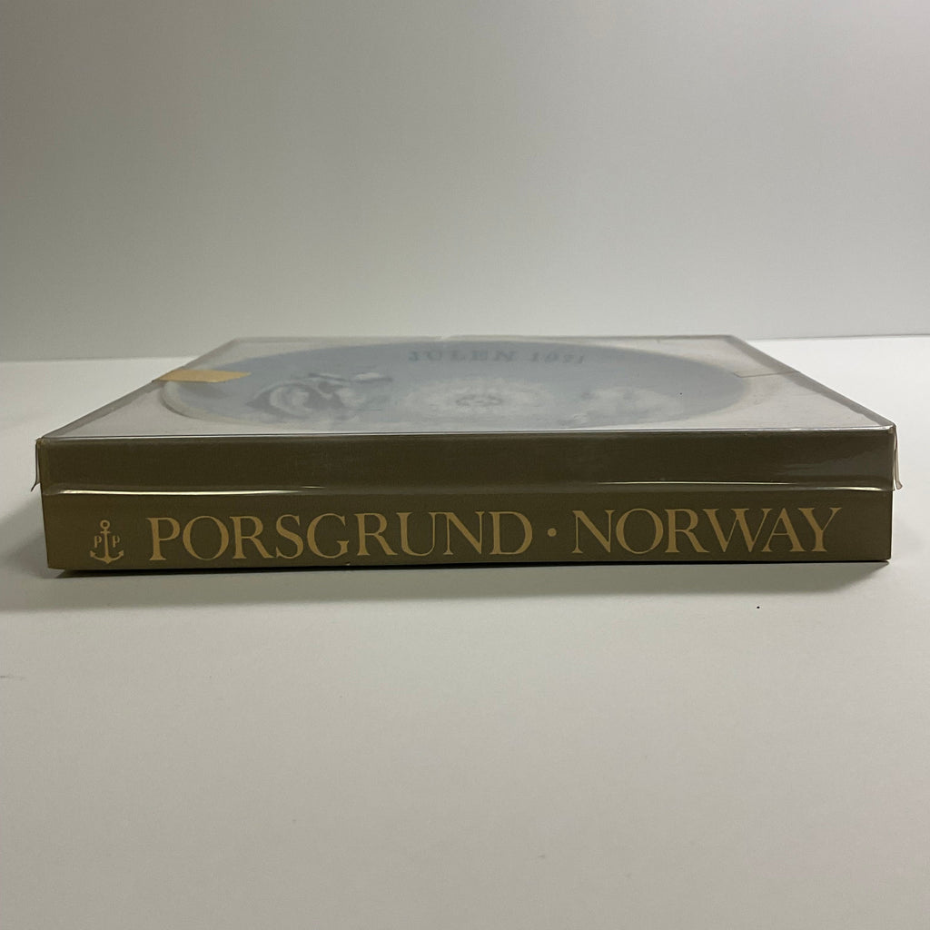 Julen Porsgrund Vintage 1971 A Child Is Born Plate With Original Box