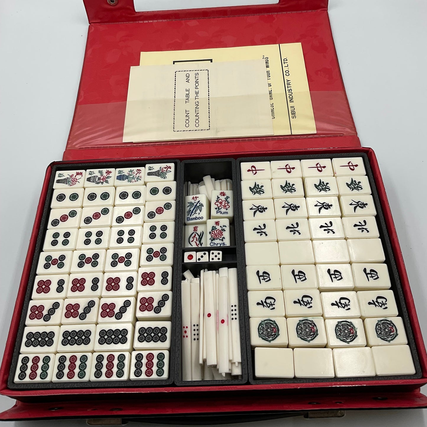 Antique Mahjong Set