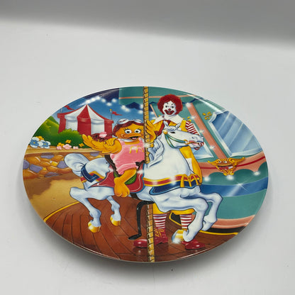 SKIP  Set of 5 - Vintage 90s Ronald McDonalds holiday Plates