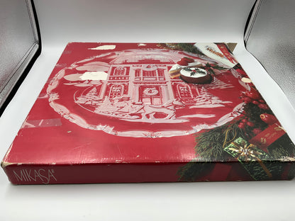 Mikasa "Winter Wonderland" 15-inch Round Hostess Platter