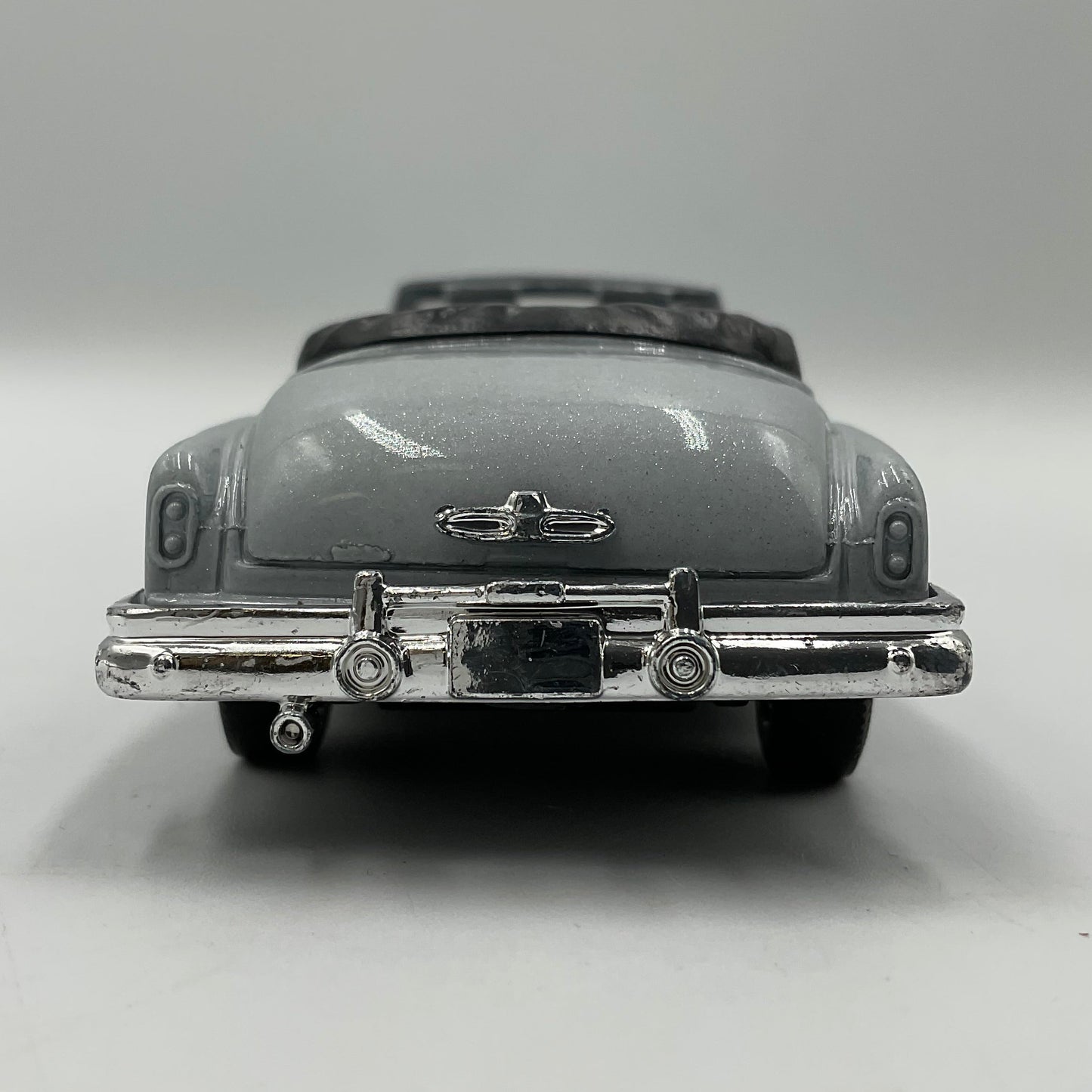 New-Ray 1955 1:43 Scale Vintage Cadillac Eldorado Convertible Die-Cast Scale Model Replica Car