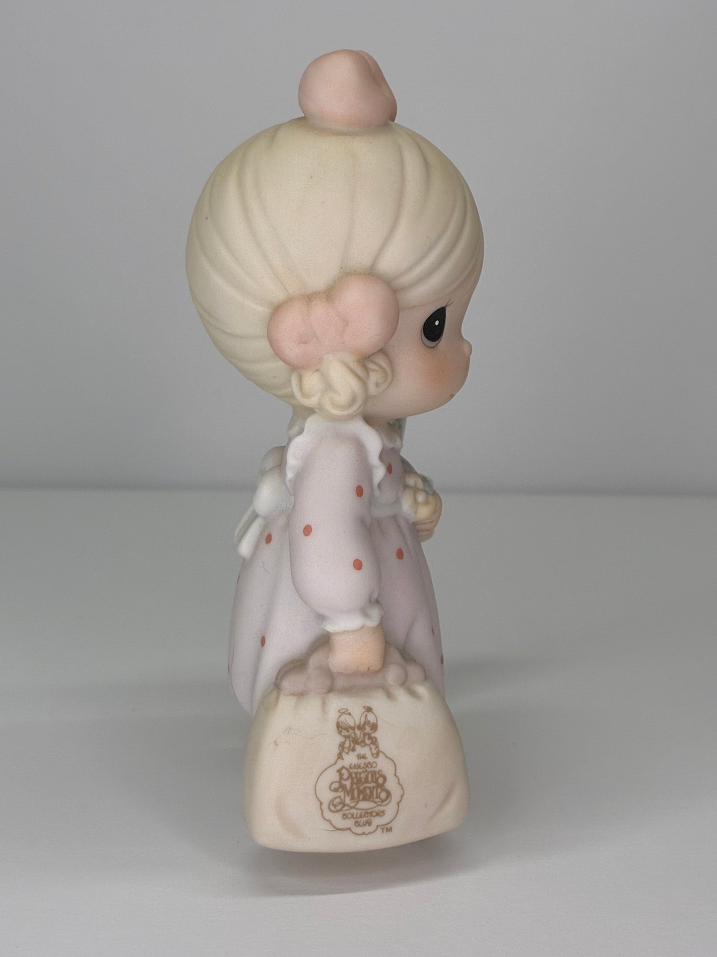 Precious Moments Vintage 1993 Symbol of Membership Loving Caring and Sharing Along the Way